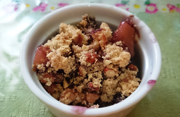 apple-and-blueberry-crumble